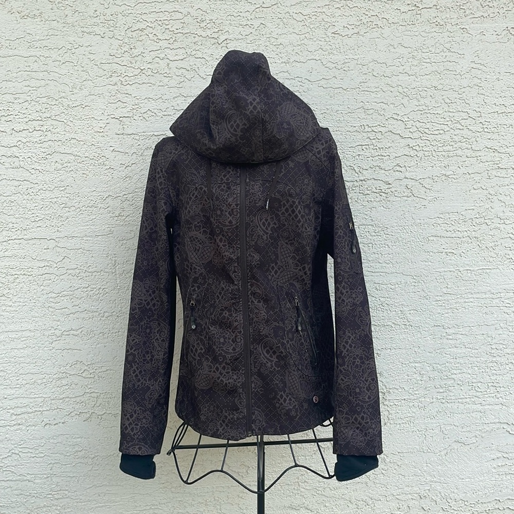 Lululemon Getaway Jacket with Graphics